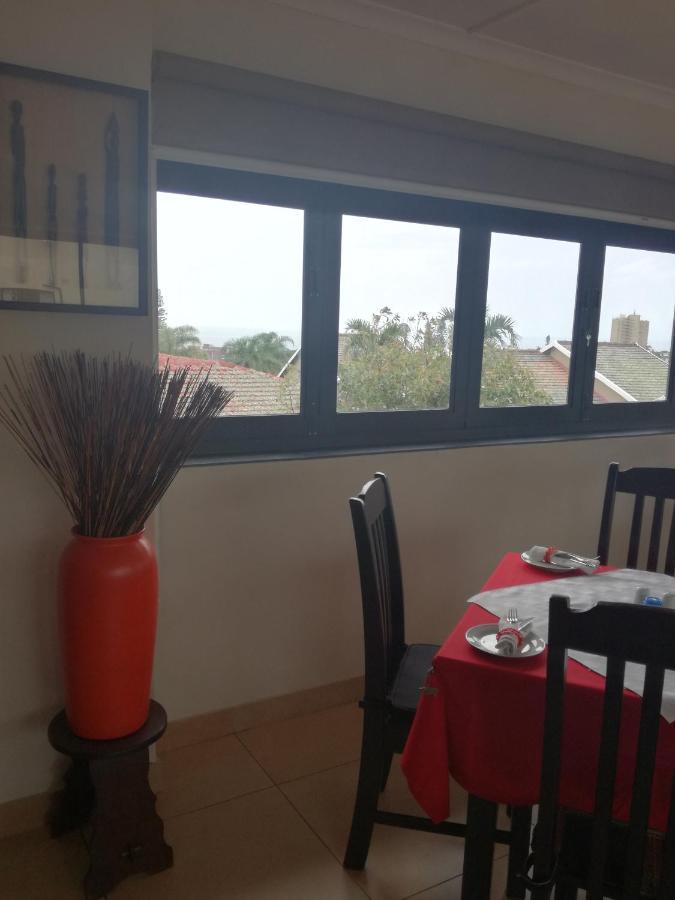 Avalon Guest House Amanzimtoti Esterno foto